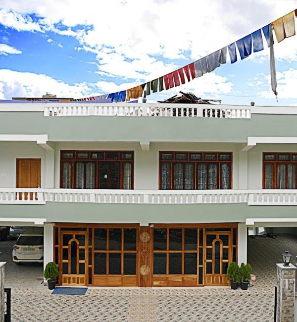 Hotel Tawang Heights , Таванг Екстер'єр фото